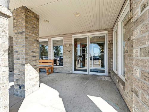 416-1648 Saamis Drive Nw, Medicine Hat, AB - Outdoor