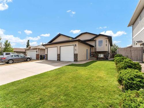 48 Vista Road Se, Medicine Hat, AB - Outdoor