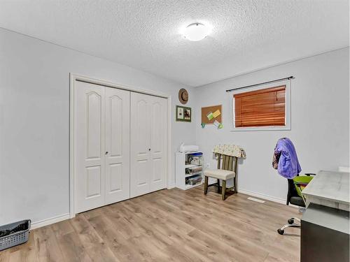 48 Vista Road Se, Medicine Hat, AB - Indoor