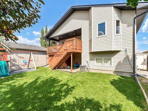 48 Vista Road Se, Medicine Hat, AB - Outdoor With Exterior