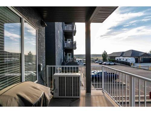 211-19 Terrace View Ne, Medicine Hat, AB - Outdoor With Balcony