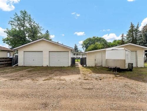 2915 Dunmore Road Se, Medicine Hat, AB - Outdoor