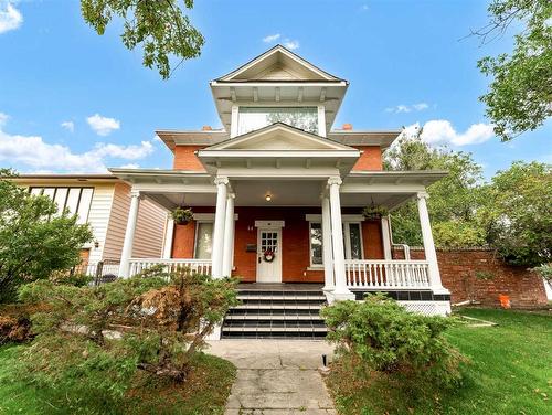 54 3 Street Sw, Medicine Hat, AB - Outdoor With Deck Patio Veranda With Facade