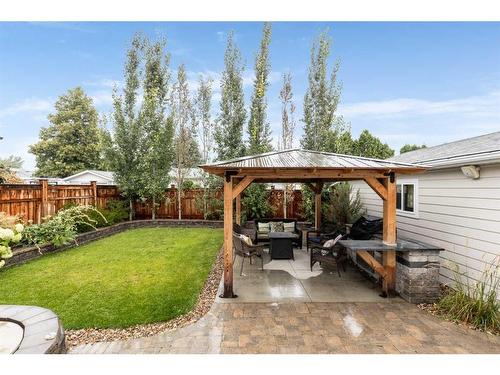 52 Cunliffe Crescent Se, Medicine Hat, AB - Outdoor With Backyard