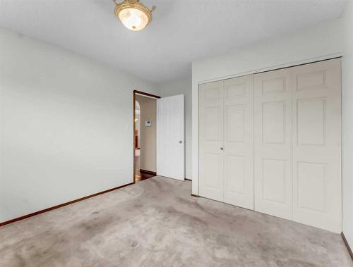 2569 24 Street Se, Medicine Hat, AB - Indoor Photo Showing Other Room