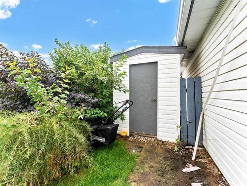 2569 24 Street Se, Medicine Hat, AB - Outdoor With Exterior