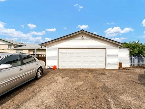 2569 24 Street Se, Medicine Hat, AB - Outdoor With Exterior