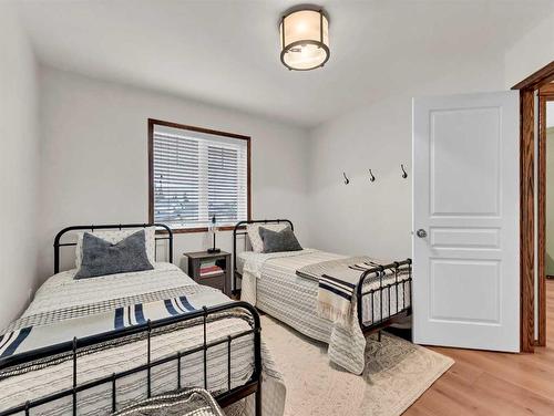 74 Terrace Court Ne, Medicine Hat, AB - Indoor Photo Showing Bedroom