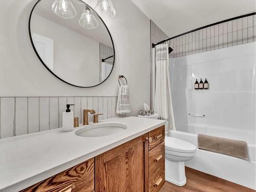 74 Terrace Court Ne, Medicine Hat, AB - Indoor Photo Showing Bathroom