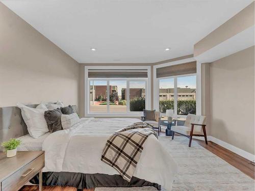 26 Palisades Lane Ne, Medicine Hat, AB - Indoor Photo Showing Bedroom