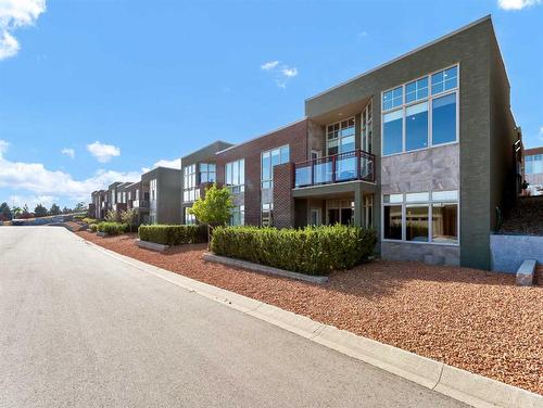 26 Palisades Lane Ne, Medicine Hat, AB - Outdoor With Balcony With Facade