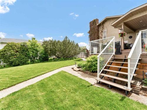 34 Cook Court Se, Medicine Hat, AB - Outdoor