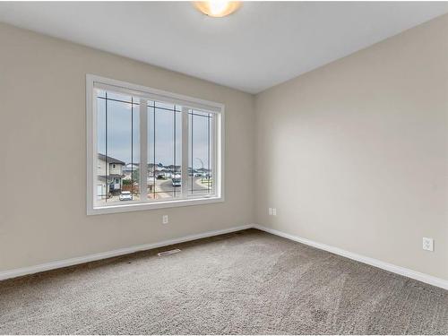 8 Terrace Avenue Ne, Medicine Hat, AB - Indoor Photo Showing Other Room