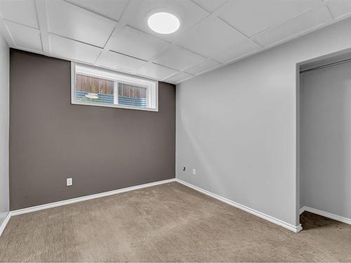 8 Terrace Avenue Ne, Medicine Hat, AB - Indoor Photo Showing Other Room