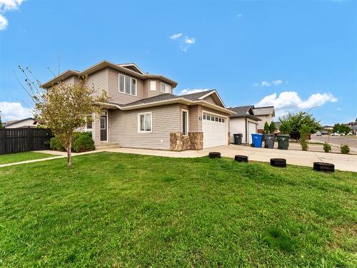 8 Terrace Avenue Ne, Medicine Hat, AB - Outdoor