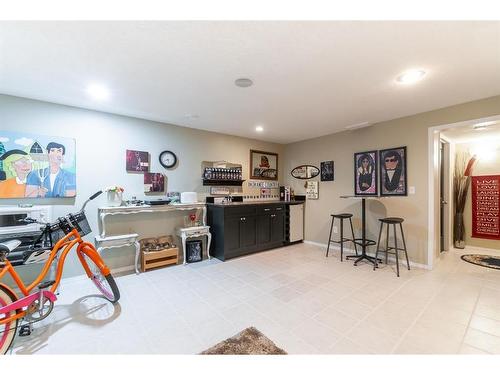 546 Parkview Close Ne, Medicine Hat, AB - Indoor