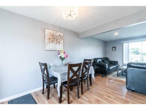 2409 24 Street Se, Medicine Hat, AB - Indoor