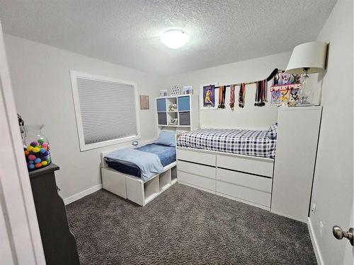 60 Auburn Glen Gardens Se, Calgary, AB - Indoor Photo Showing Bedroom