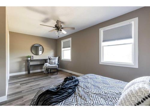 172080 Range Road 140A, Rural Newell, County Of, AB - Indoor Photo Showing Bedroom