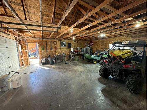 172080 Range Road 140A, Rural Newell, County Of, AB - Indoor Photo Showing Garage