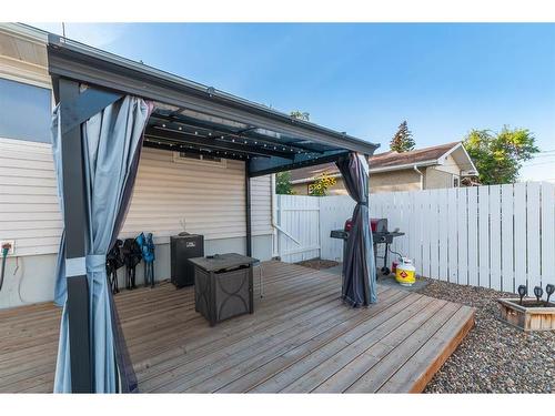 1961 15 Avenue Se, Medicine Hat, AB - Outdoor With Deck Patio Veranda With Exterior