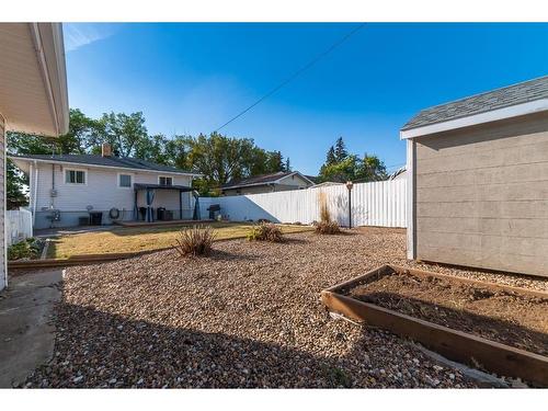 1961 15 Avenue Se, Medicine Hat, AB - Outdoor With Exterior