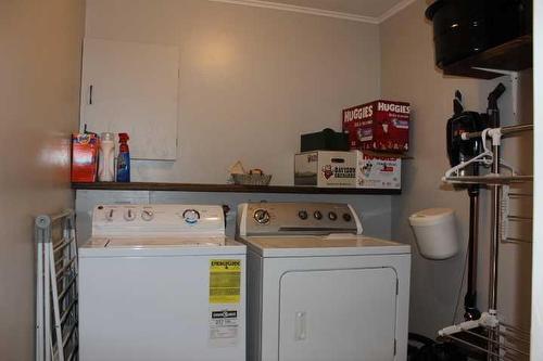 400 Centre Street East, Bow Island, AB - Indoor Photo Showing Laundry Room