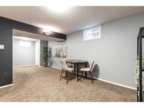 34 Gray Crescent Nw, Medicine Hat, AB - Indoor