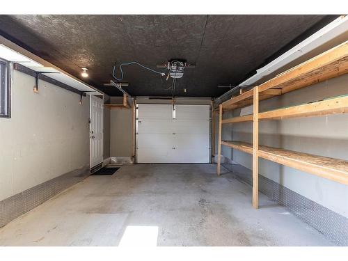 34 Gray Crescent Nw, Medicine Hat, AB - Indoor Photo Showing Garage