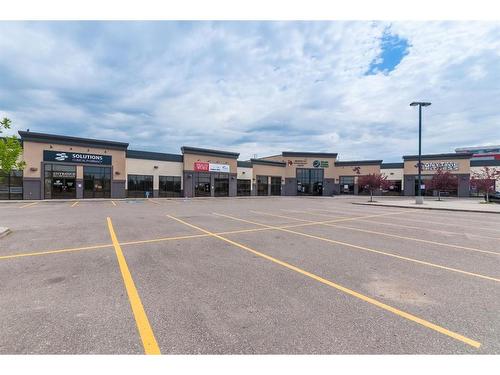 1/3-2020 Strachan Road Se, Medicine Hat, AB 