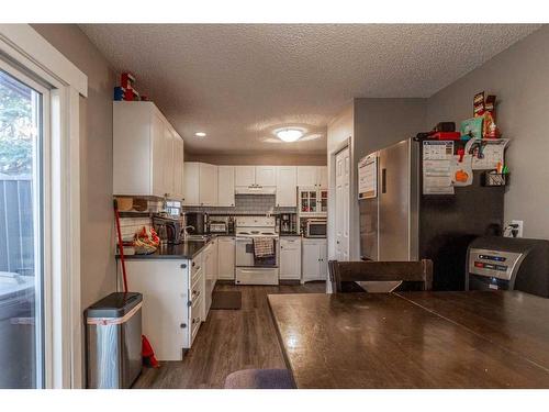 31 Rae Court Se, Medicine Hat, AB - Indoor