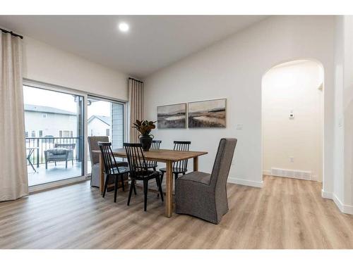 124 Hamptons Crescent Se, Medicine Hat, AB - Indoor Photo Showing Dining Room