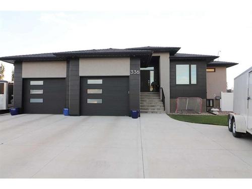 336 Somerside Crescent Se, Medicine Hat, AB - Outdoor