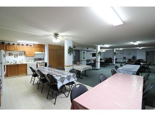 225-3090 15 Avenue Se, Medicine Hat, AB - Indoor