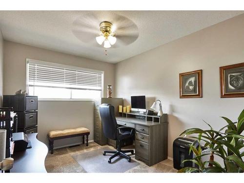 2298 Higdon Avenue Se, Medicine Hat, AB - Indoor Photo Showing Office