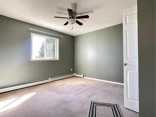 114-1616 Saamis Drive Nw, Medicine Hat, AB - Indoor Photo Showing Other Room