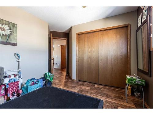 96 Shannon Drive Se, Medicine Hat, AB - Indoor Photo Showing Other Room