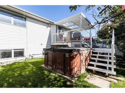 96 Shannon Drive Se, Medicine Hat, AB - Outdoor