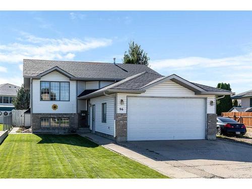 96 Shannon Drive Se, Medicine Hat, AB - Outdoor