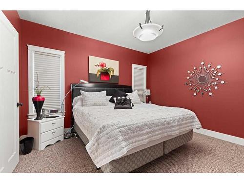 210 6 Avenue, Rural Cypress County, AB - Indoor Photo Showing Bedroom