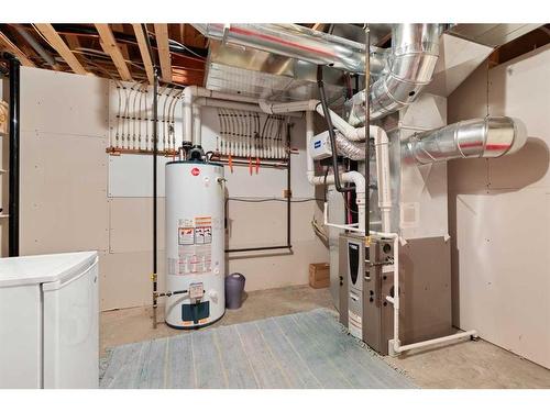 210 6 Avenue, Rural Cypress County, AB - Indoor Photo Showing Basement