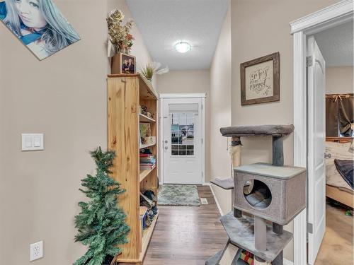 212 Northlands Pointe Ne, Medicine Hat, AB - Indoor Photo Showing Other Room