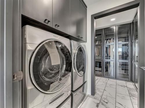 934 Memorial Drive Se, Redcliff, AB - Indoor Photo Showing Laundry Room