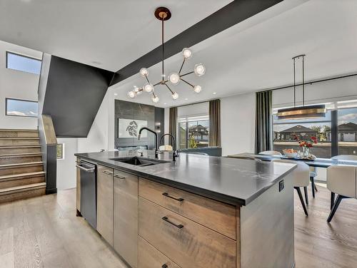 934 Memorial Drive Se, Redcliff, AB - Indoor Photo Showing Kitchen With Double Sink