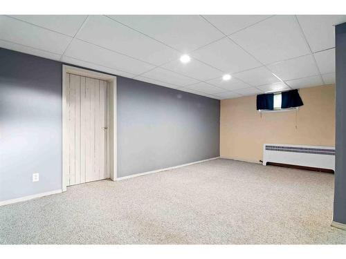 269 7 Street Se, Medicine Hat, AB - Indoor Photo Showing Basement