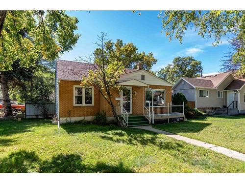 269 7 Street Se, Medicine Hat, AB - Outdoor With Deck Patio Veranda