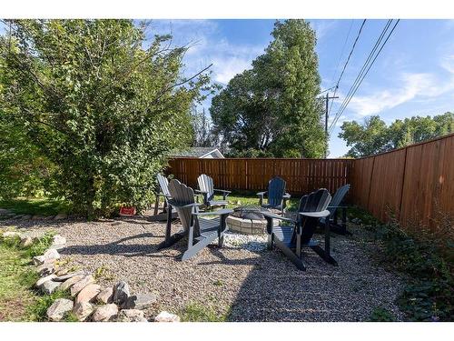 113 12 Street Se, Medicine Hat, AB - Outdoor