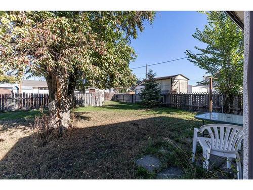 946 4 Street Se, Medicine Hat, AB - Outdoor