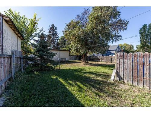 946 4 Street Se, Medicine Hat, AB - Outdoor