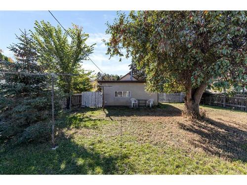 946 4 Street Se, Medicine Hat, AB - Outdoor